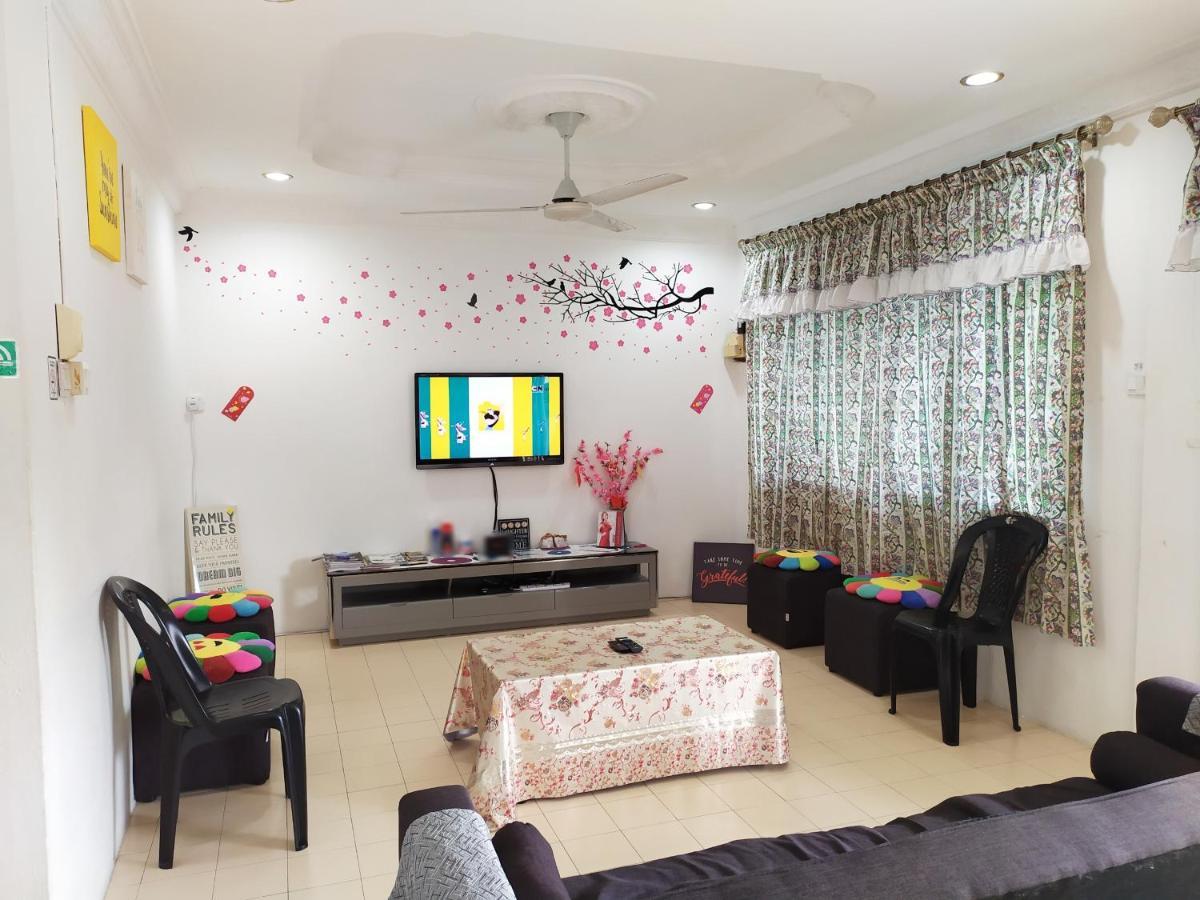 H Homestay Sibu - 1000Mbps 1Gbps Wifi, Astro & Auto Gate Parking Semi Detached House! ภายนอก รูปภาพ